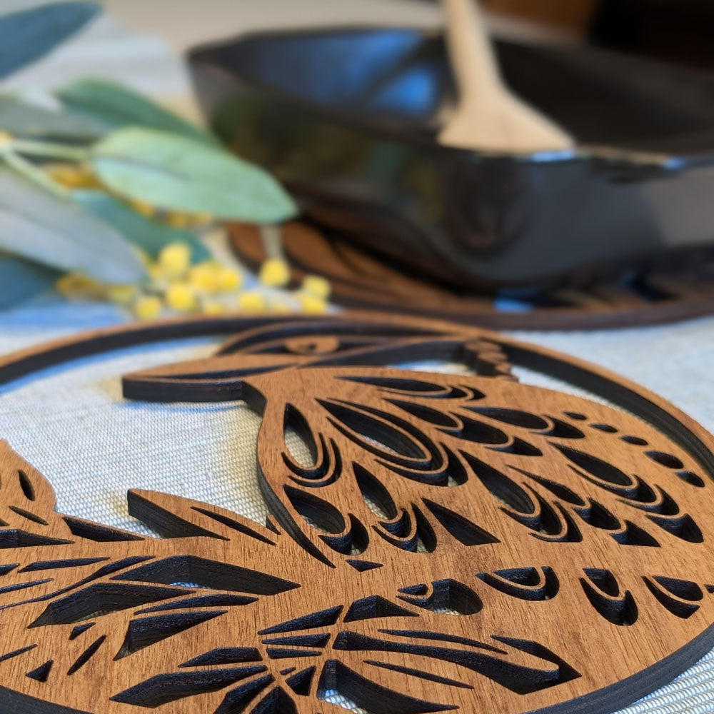 Laughing Kookaburra: Australian Wooden Trivet / Pot Stand (Large)